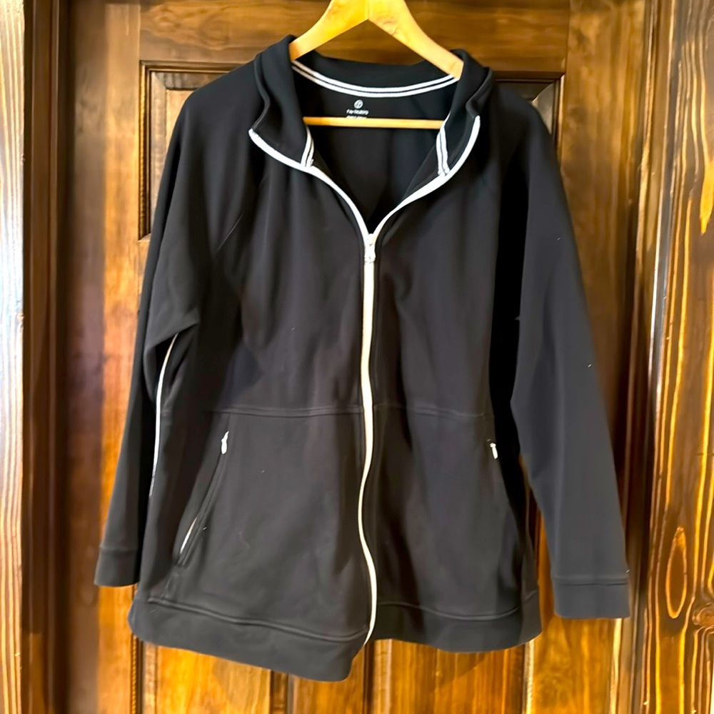 Like new T by Talbots black zip, 2 pocket jacket.